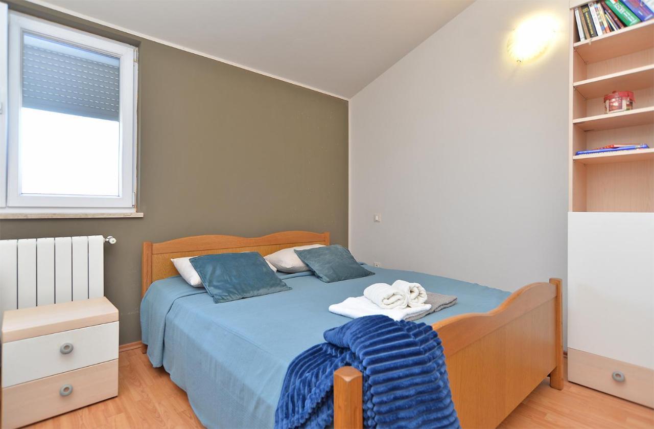Apartment Silvio 1779 Banjole Buitenkant foto