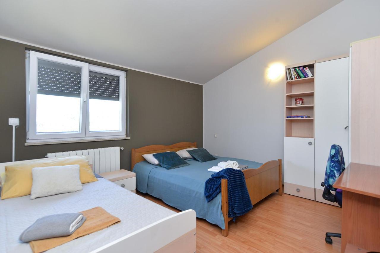 Apartment Silvio 1779 Banjole Buitenkant foto