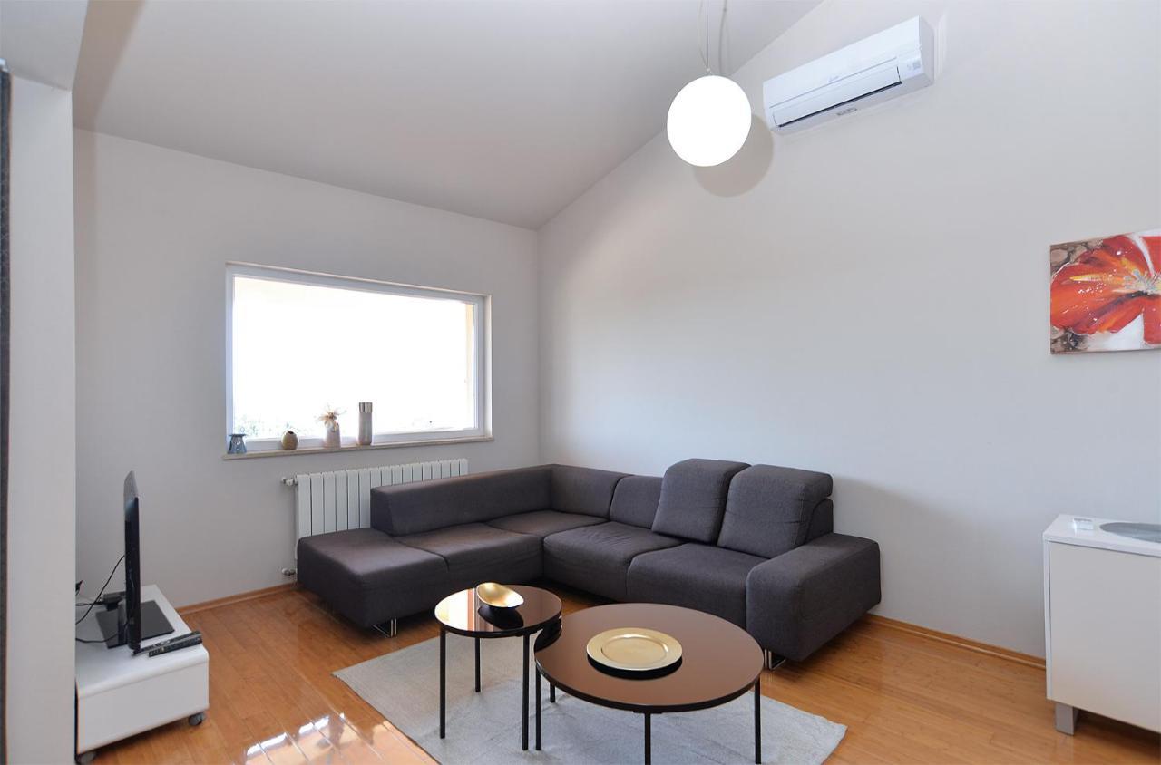 Apartment Silvio 1779 Banjole Buitenkant foto