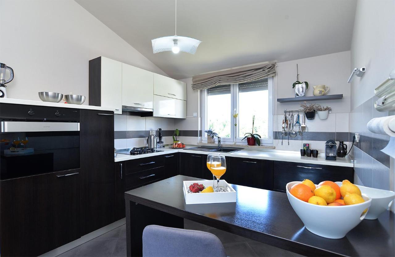 Apartment Silvio 1779 Banjole Buitenkant foto